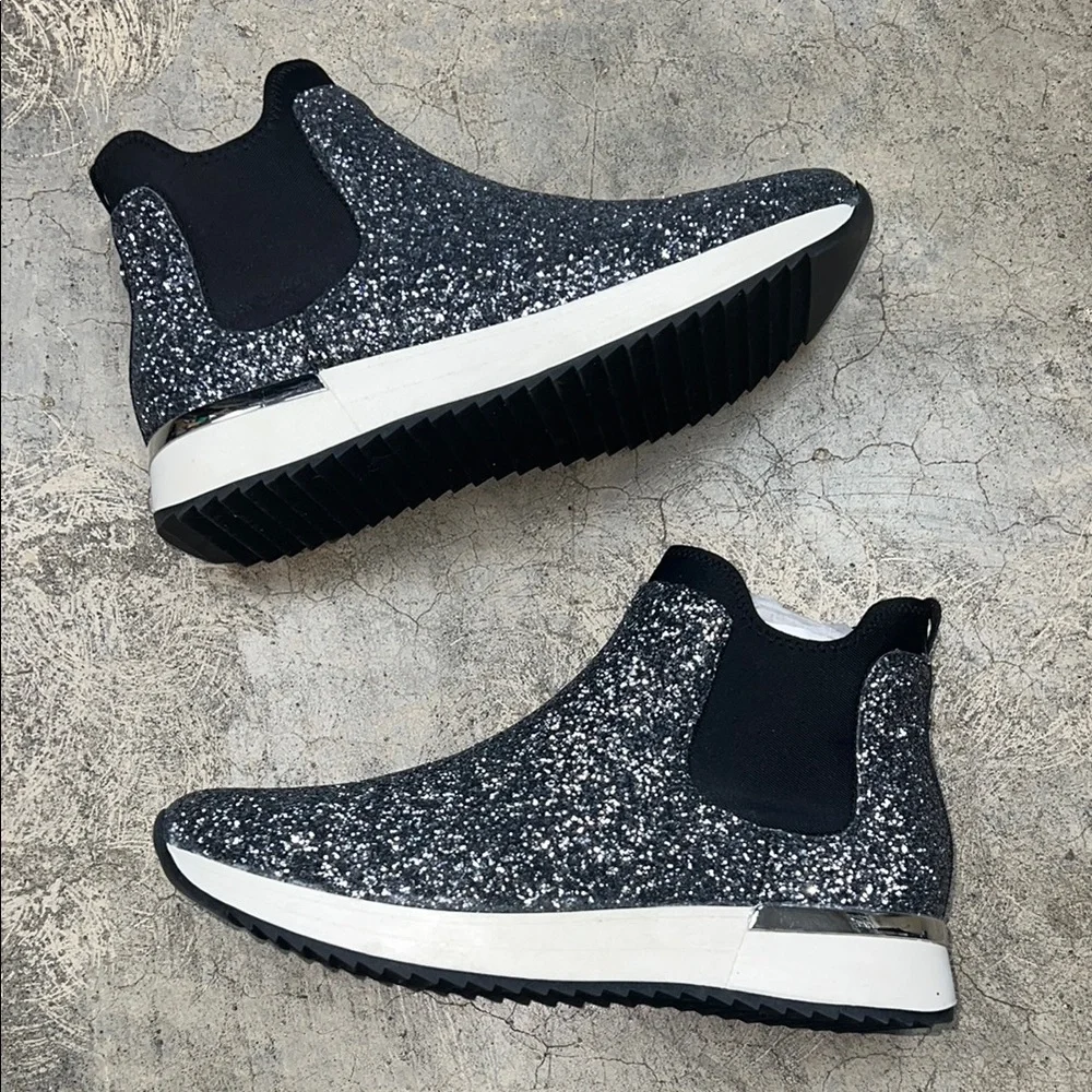 Kenneth Cole Reaction Black and Silver Platform Sneakers